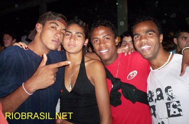 MC CRIS E MC MORENO - PRELUDY